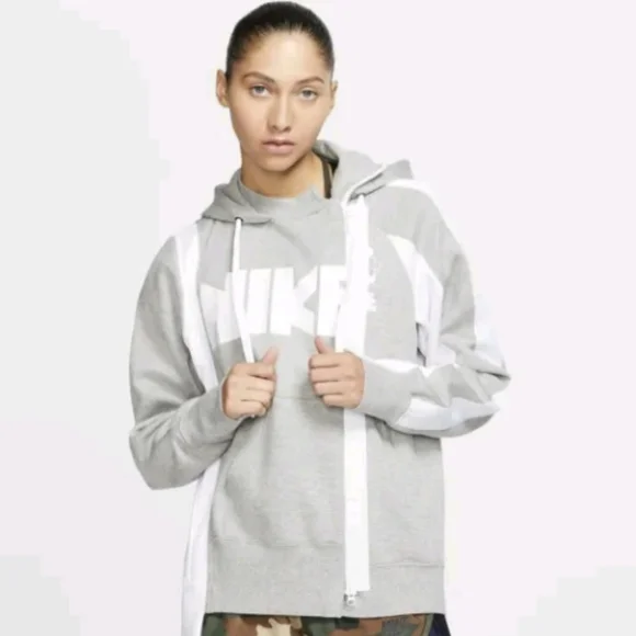 24PF new/sacai コットン混紡パーカー Hoodie Gray Sacai - Sacai X Carhartt WIP パーカー | HBX - ハイプビースト
